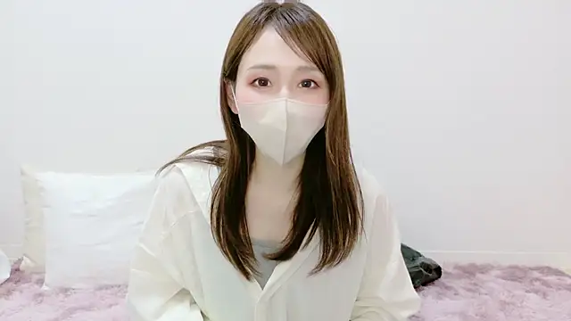 momoka  o0 online show from May 19, 2026, 4:30 am