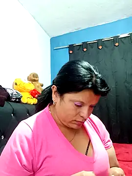 Samantha Kieran online show from May 9, 2026, 1:00 am