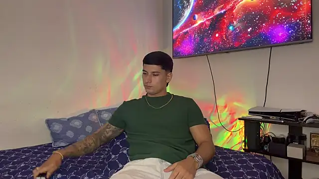 SexxxySquirterStev777 online show from June 26, 2026, 1:37 pm