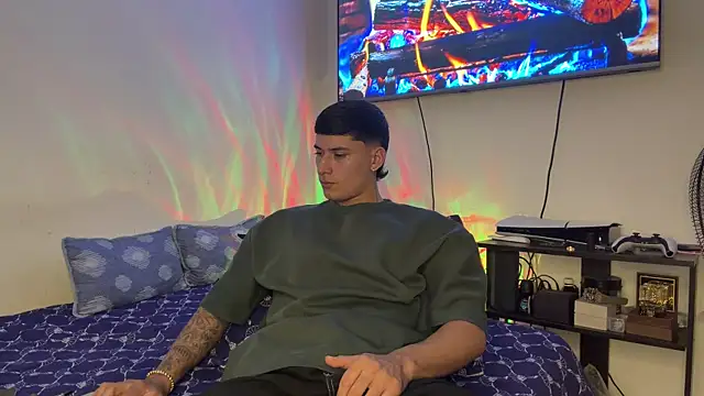 SexxxySquirterStev777 online show from July 6, 2026, 3:03 pm