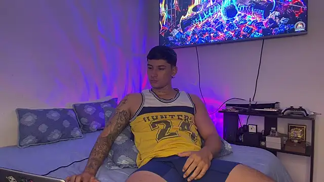 SexxxySquirterStev777 online show from July 15, 2026, 9:36 am
