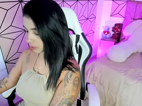 Vanessa  lopez1 online show from April 29, 2026, 10:05 pm