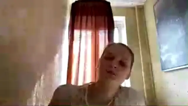 LongChillGerl online show from May 22, 2026, 1:28 pm