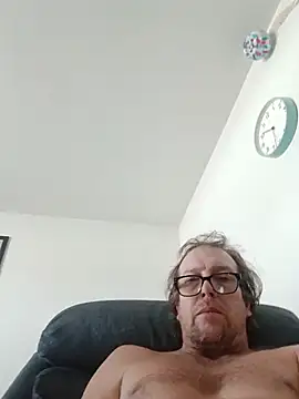 Snapshot of Craven311 chatting on July 8, 2026, 2:32 pm Craven311 online show from July 8, 2026, 2:32 pm