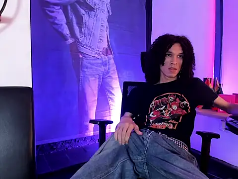 anddy hugecock online show from June 27, 2026, 1:17 pm