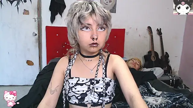 Cute Chrixxx online show from May 23, 2026, 12:20 pm