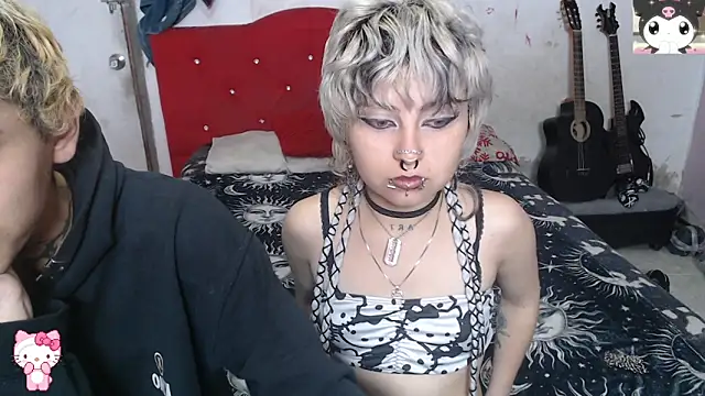 Cute Chrixxx online show from May 25, 2026, 12:11 pm