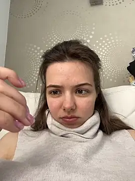 TheGirlWhoCriedDuck online show from May 4, 2026, 7:59 am
