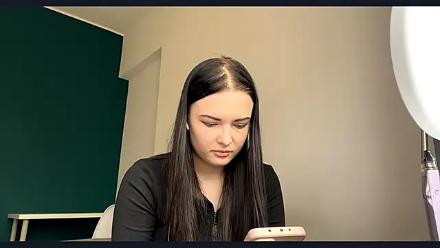 AmbientInvalid online show from April 28, 2026, 1:05 pm