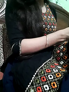 Snapshot of Your_khushi71 chatting on July 5, 2026, 7:37 am Your khushi71 online show from July 5, 2026, 7:37 am