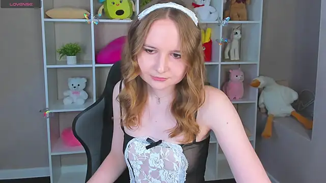 Emmaa Kimm online show from June 8, 2026, 1:28 am