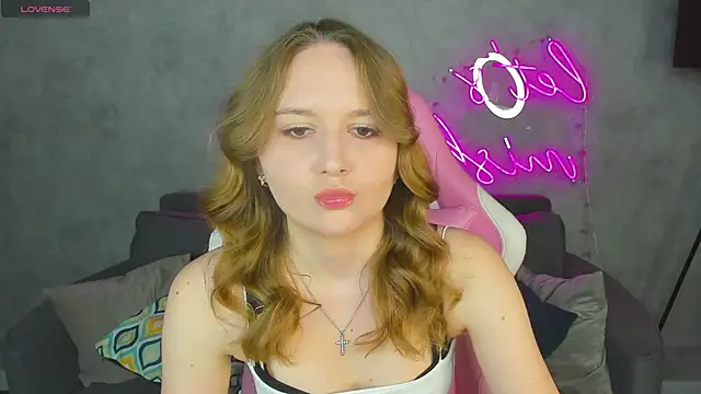 Emmaa Kimm online show from June 21, 2026, 12:57 am