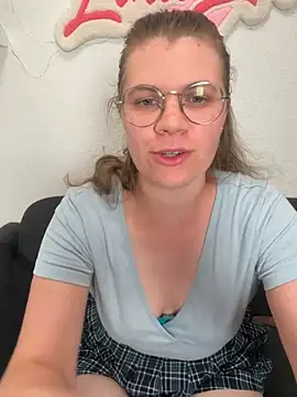 Lina-Love online show from June 25, 2026, 6:45 pm