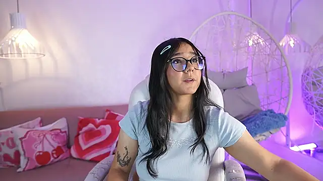 VioletJoness  online show from June 16, 2026, 11:35 am