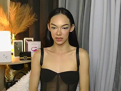 SweetLuna BIGc0ck online show from April 30, 2026, 4:46 pm