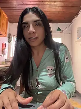 InesD Arcy online show from May 31, 2026, 6:42 pm