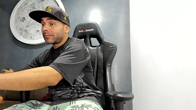 kevin collins76 online show from June 1, 2026, 1:51 am