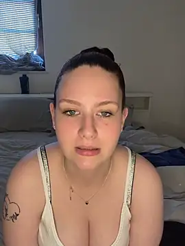 CuteBeaX online show from May 26, 2026, 5:42 pm