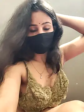 Snapshot of Kanika_76 chatting on July 7, 2026, 6:47 am Kanika 76 online show from July 7, 2026, 6:47 am