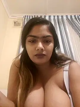 LOVERZ H online show from April 30, 2026, 4:24 pm