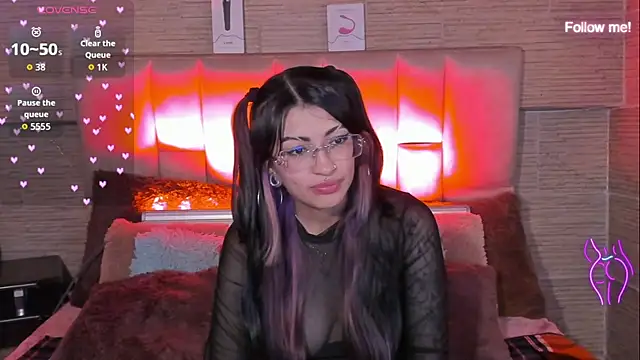 mia smoke  online show from July 7, 2026, 7:09 am