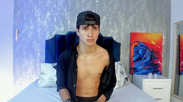 Liam Grayson  online show from May 19, 2026, 12:22 pm