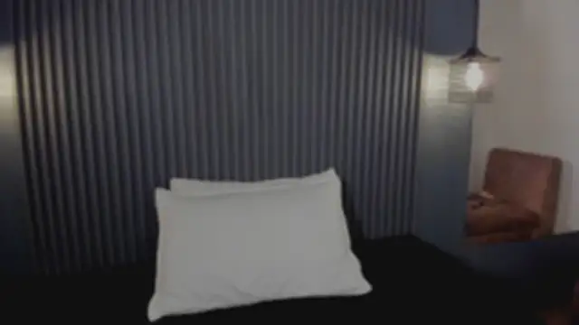 Laurent Milf online show from May 7, 2026, 6:13 pm