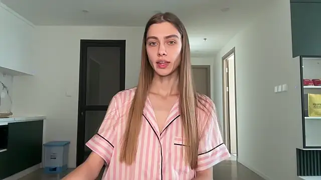 ScarlettBlank online show from May 10, 2026, 2:17 am
