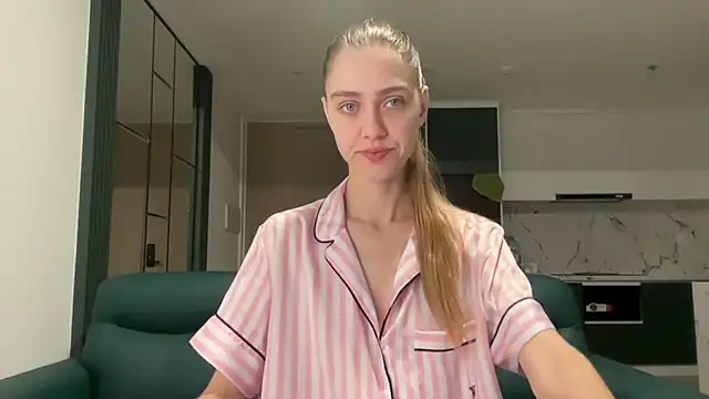 ScarlettBlank online show from May 29, 2026, 10:52 pm
