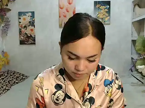Snapshot of ur_asiankat chatting on June 26, 2026, 7:29 pm ur asiankat online show from June 26, 2026, 7:29 pm
