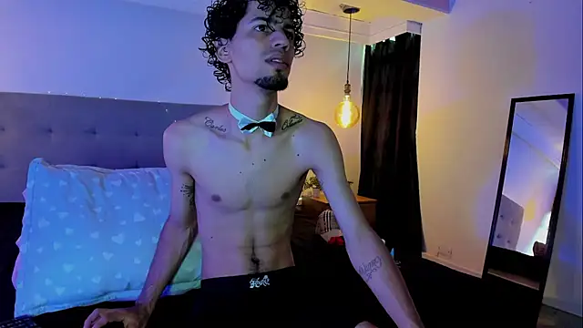 MichaelEvanss  online show from May 27, 2026, 12:35 pm