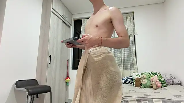  peachyboy online show from June 26, 2026, 3:33 am