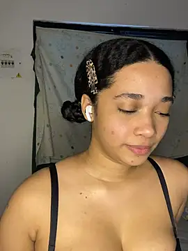  sweetSabrina- online show from July 12, 2026, 3:36 pm