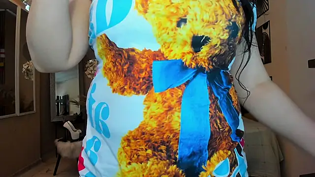 BBWLuxuryMuse online show from June 19, 2026, 3:49 pm