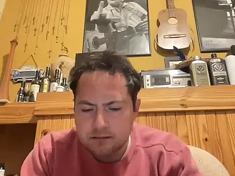 alecsgzz online show from May 18, 2026, 2:18 am