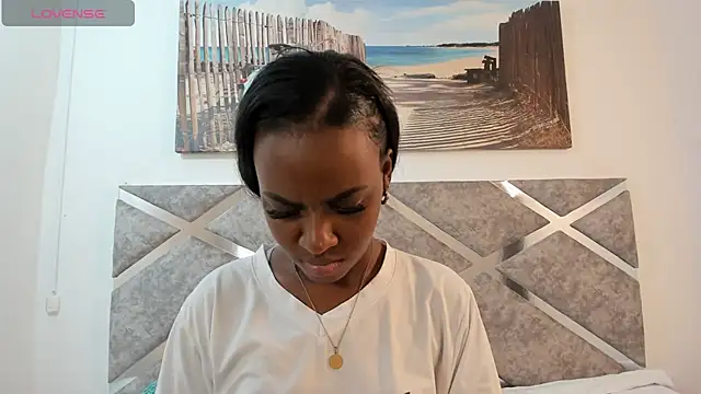 Alisson-Noa online show from August 1, 2026, 12:37 pm