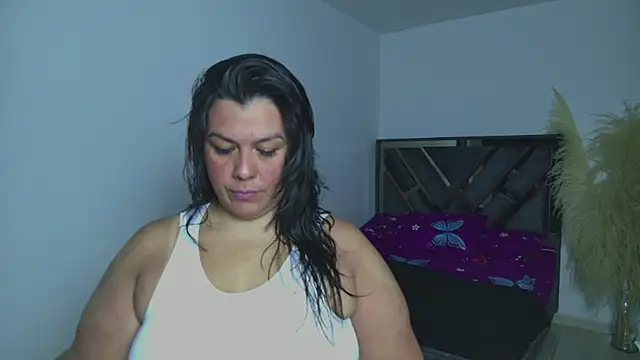 Martina Foxy01 online show from May 15, 2026, 11:28 am