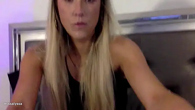 Misss alyssaaa online show from June 18, 2026, 4:02 am