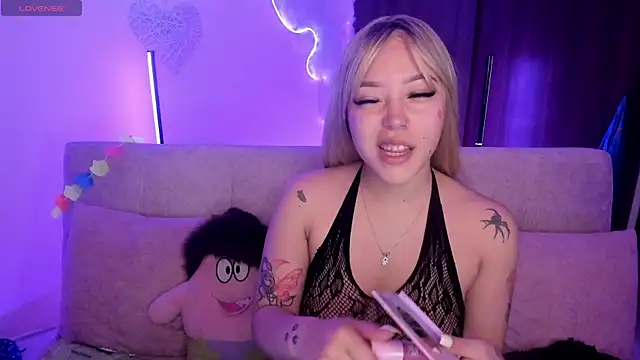 liz martins1 online show from June 29, 2026, 1:56 am