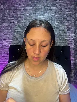 Cloe-Fire online show from June 25, 2026, 11:04 am