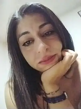 arianna rouse  online show from June 25, 2026, 2:11 am