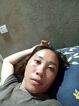 Snapshot of Jinli_01 chatting on May 12, 2026, 1:41 pm Jinli 01 online show from May 12, 2026, 1:41 pm