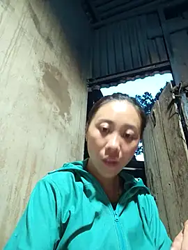 Snapshot of Jinli_01 chatting on May 22, 2026, 12:00 pm Jinli 01 online show from May 22, 2026, 12:00 pm