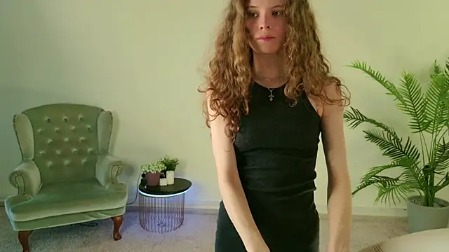 Mila Stain online show from May 19, 2026, 7:26 am