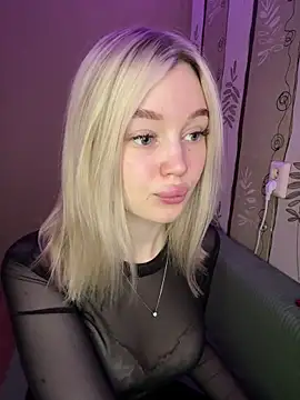 Velvet Doll  online show from May 26, 2026, 4:19 am