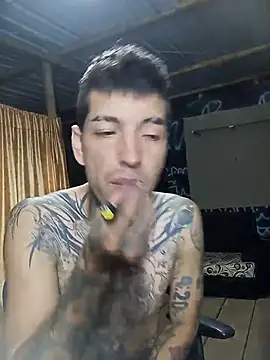 demoni0802 online show from May 29, 2026, 4:32 am