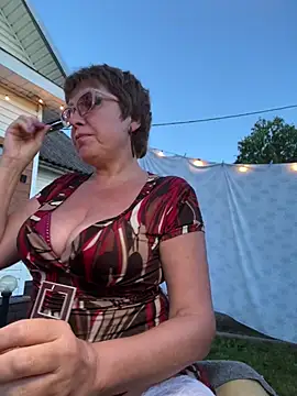 bettybutter  online show from August 2, 2026, 6:50 pm
