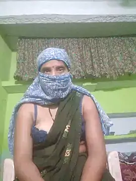 ImLuckyy online show from June 15, 2026, 5:26 pm