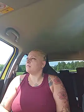 Lady Peggi online show from June 7, 2026, 12:31 pm