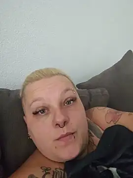 Lady Peggi online show from June 11, 2026, 6:11 am